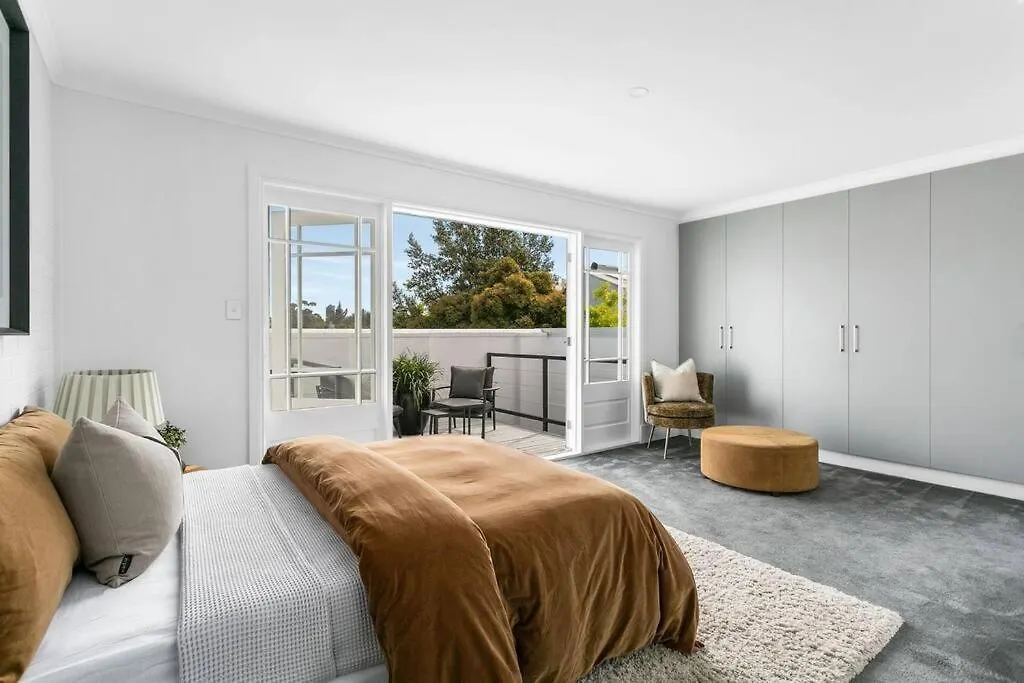 Feriehus Manhattan Style 3 Story Luxury In St Peters Adelaide